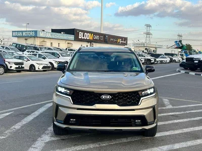 Kia Sorento  2021 KIA SORENTO - 2.5L V4 - Rear Camera & Sensor 4x4 - Leather Seats With Electric - Auto Trunk-1