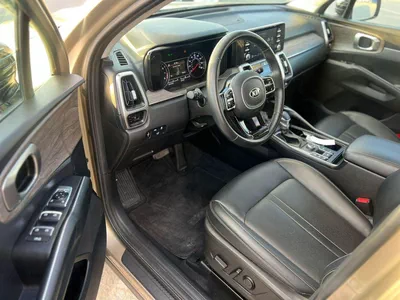 Kia Sorento  2021 KIA SORENTO - 2.5L V4 - Rear Camera & Sensor 4x4 - Leather Seats With Electric - Auto Trunk-8