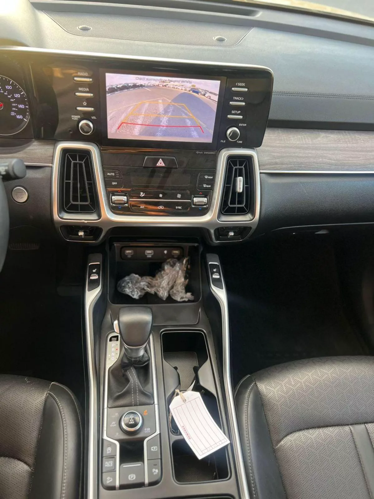 Kia Sorento  2021 KIA SORENTO - 2.5L V4 - Rear Camera & Sensor 4x4 - Leather Seats With Electric - Auto Trunk-18-0