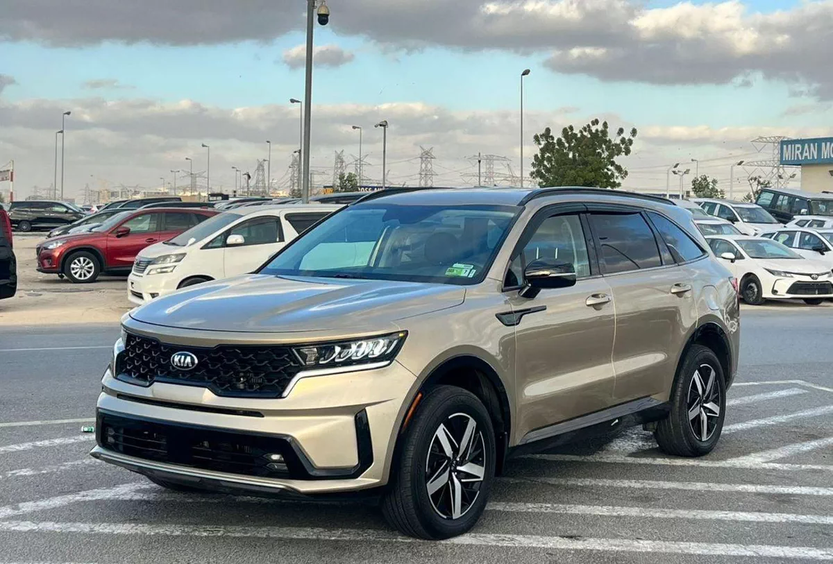 Kia Sorento  2021 KIA SORENTO - 2.5L V4 - Rear Camera & Sensor 4x4 - Leather Seats With Electric - Auto Trunk-2-0