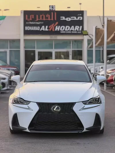 (2019) LEXUS IS300 // AMERICAN // FULL OPTIONS//GOOD CONDITION//LOW MILLAGE//-2