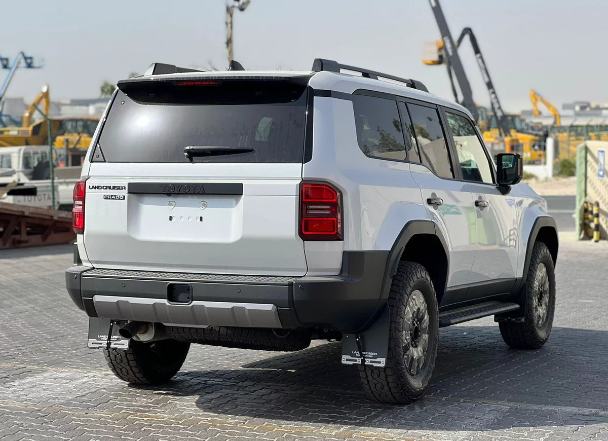 Toyota Prado 2.4 2026 Petrol P2 First Edition-6-6