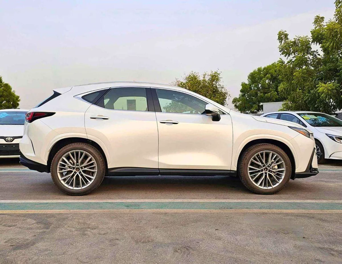 Lexus NX350 PREMIER OM | 2.4L PETROL | PWR WITH LEATHER SEATS | BLIND SPOT | SUNROOF ( CODE # NXP3E)-1-0