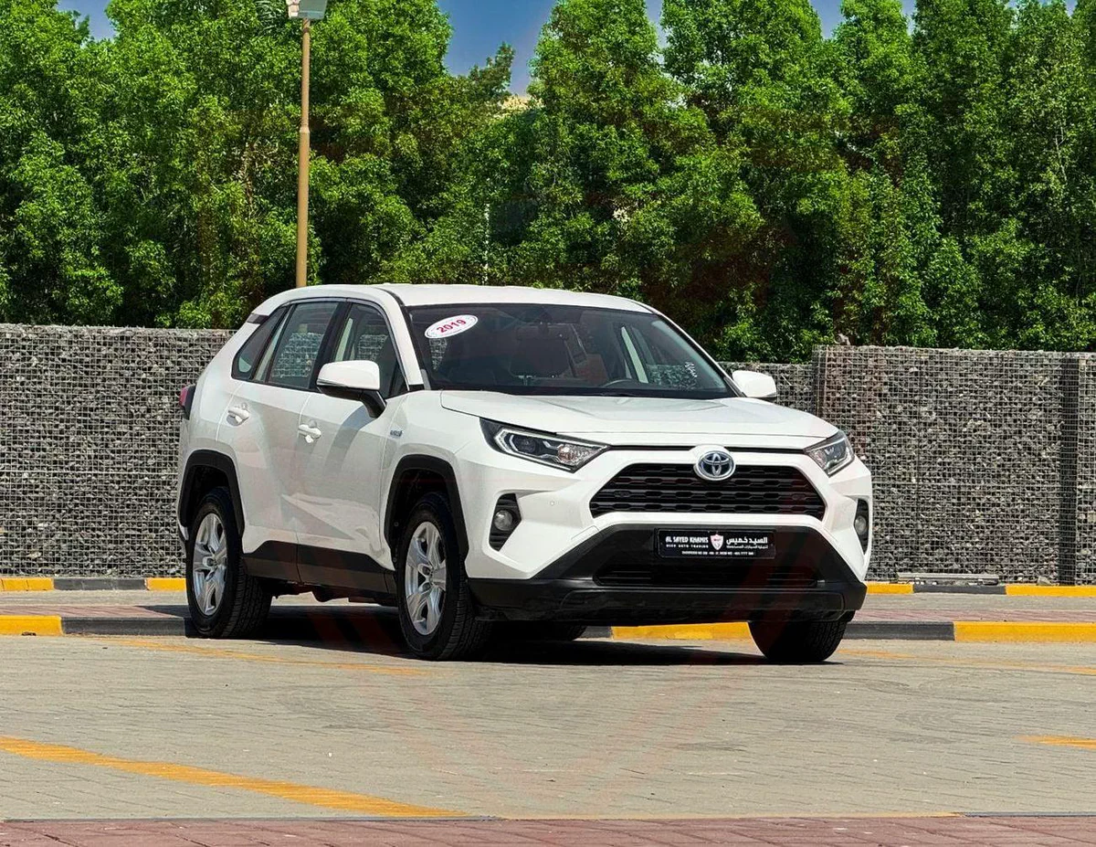 Toyota RAV4 LE HEV Toyota Rav4 Hybrid | 2.5 L | 2019 | GCC | Accident-Free | In Excellent Condition | 1320 P.M