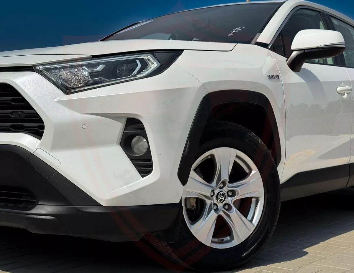 Toyota RAV4 LE HEV Toyota Rav4 Hybrid | 2.5 L | 2019 | GCC | Accident-Free | In Excellent Condition | 1320 P.M-3-0