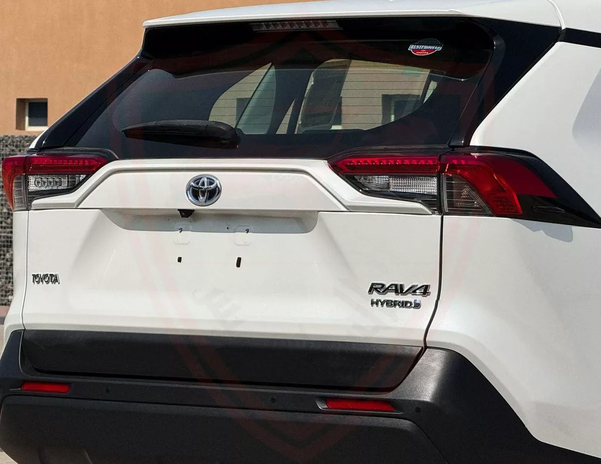 Toyota RAV4 LE HEV Toyota Rav4 Hybrid | 2.5 L | 2019 | GCC | Accident-Free | In Excellent Condition | 1320 P.M-7-0