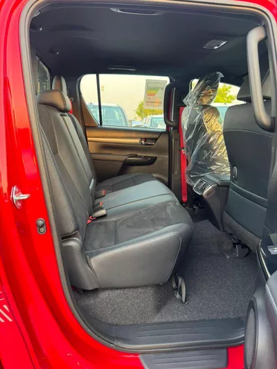 Toyota Hilux GR SPORT | 2.8L DIESEL A/T 4WD | DRIVER PWR SEAT | LEATHER SEATS | 360*CAMERA | REAR PARKING SENSOR-12