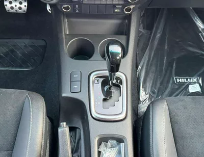 Toyota Hilux GR SPORT | 2.8L DIESEL A/T 4WD | DRIVER PWR SEAT | LEATHER SEATS | 360*CAMERA | REAR PARKING SENSOR-15