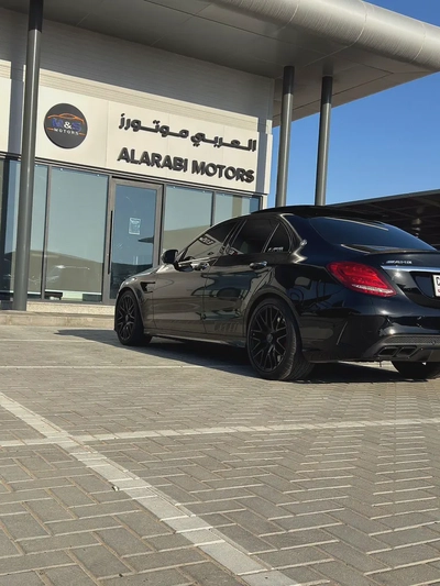 Mercedes-Benz AMG 2017 American Specs -63S-6
