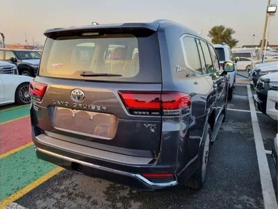 Toyota Land Cruiser VXR Vx 3.3 deisel-2