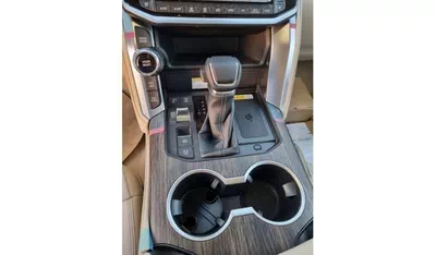 Toyota Land Cruiser VXR Vx 3.3 deisel-7