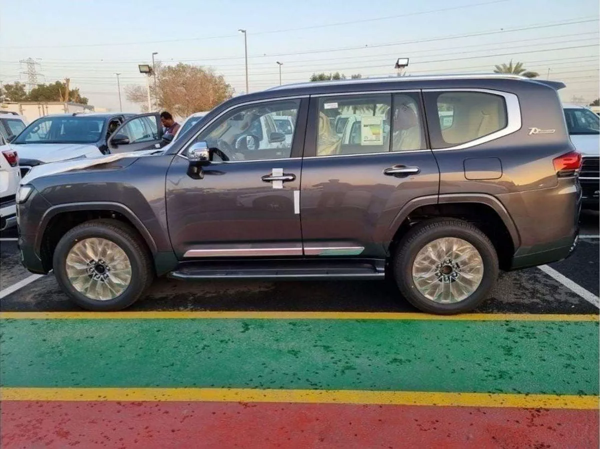 Toyota Land Cruiser VXR Vx 3.3 deisel-1-0