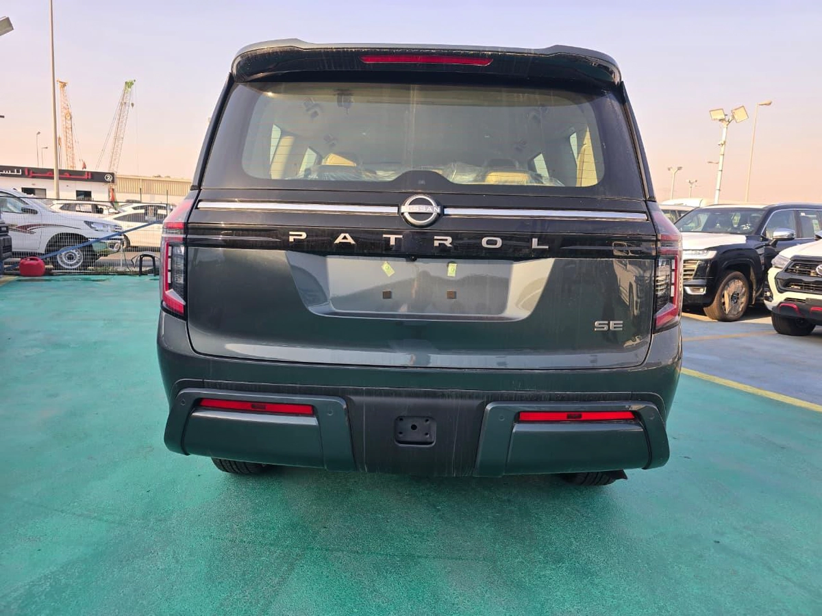NISSAN PATROL SE 3.8L V6 PETROL 2026 | GREEN EXTERIOR-1-1