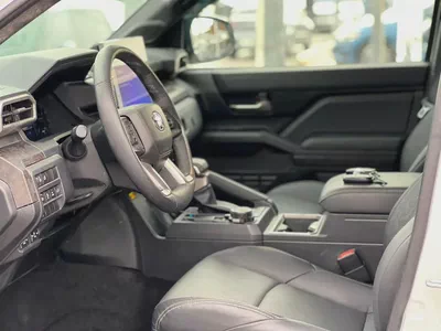 TOYOTA TACOMA MODEL 2024 LIMITED FULL OPTION-11