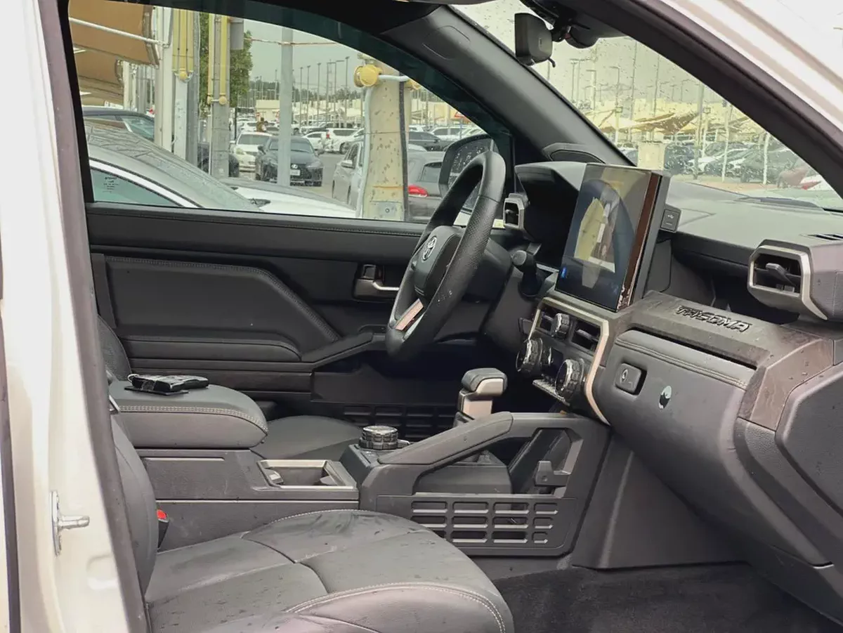 TOYOTA TACOMA MODEL 2024 LIMITED FULL OPTION-14-14
