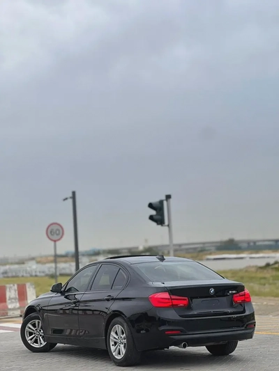 BMW 3-Series 318ci 2018 GCC Specs - Excellent Condition-4