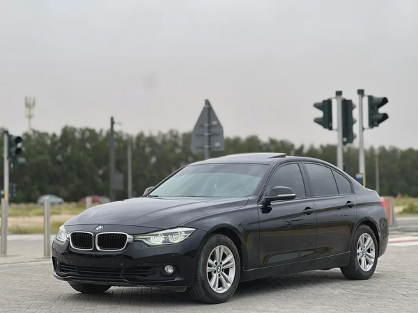 BMW 3-Series 318ci 2018 GCC Specs - Excellent Condition
