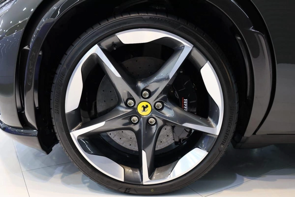 Ferrari Purosangue