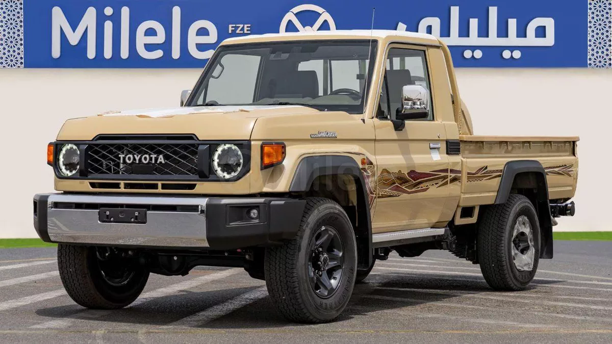Toyota Land Cruiser Pickup 70 LC79 LX Toyota Land Cruiser 79 SC | 2-YEAR WARRANTY + SERVICE AVAILABLE | IN-HOUSE FINANCING | 0% DO-11-0