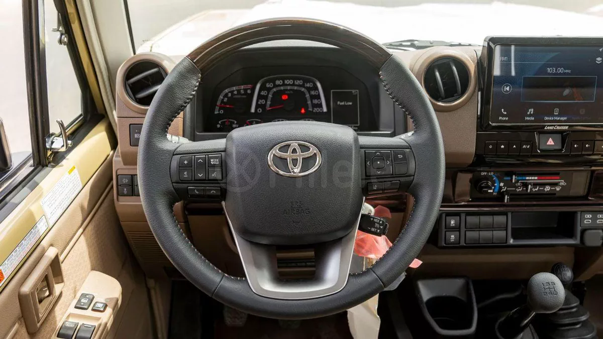 Toyota Land Cruiser Pickup 70 LC79 LX Toyota Land Cruiser 79 SC | 2-YEAR WARRANTY + SERVICE AVAILABLE | IN-HOUSE FINANCING | 0% DO-14-0