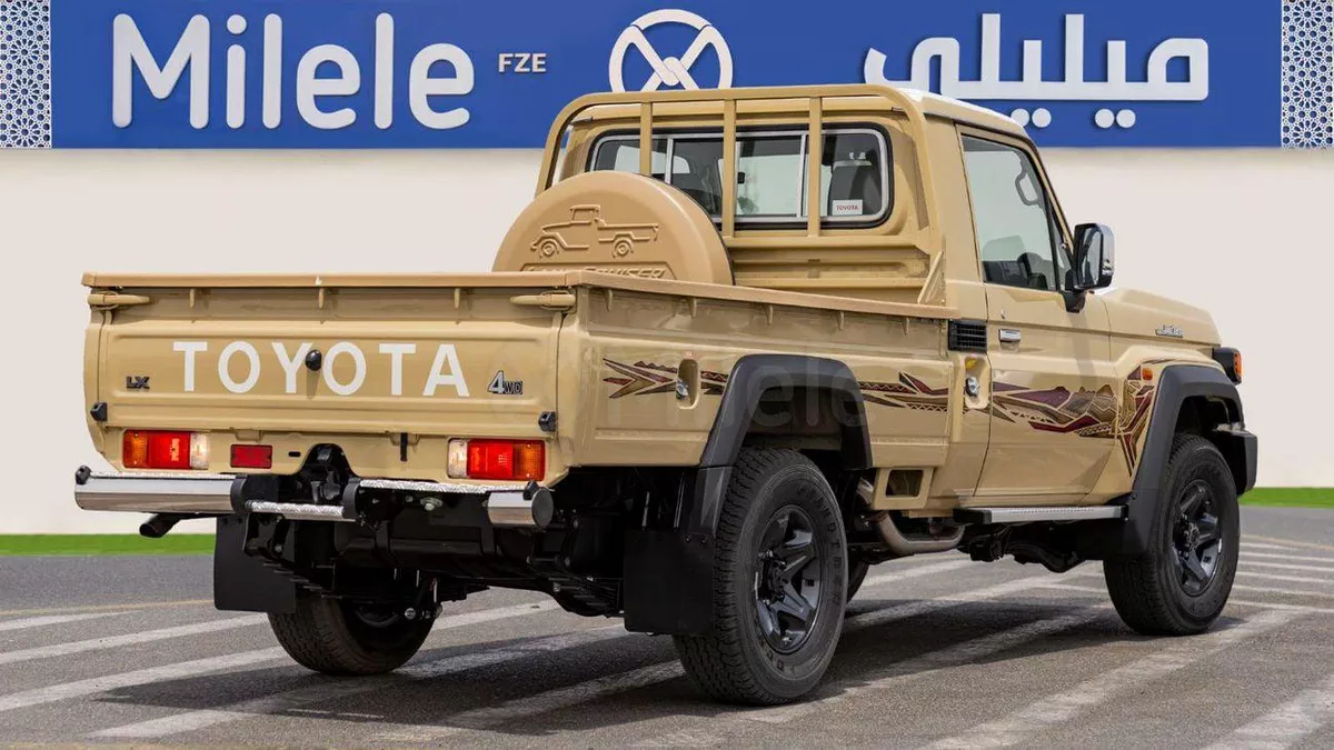 Toyota Land Cruiser Pickup 70 LC79 LX Toyota Land Cruiser 79 SC | 2-YEAR WARRANTY + SERVICE AVAILABLE | IN-HOUSE FINANCING | 0% DO-5-0