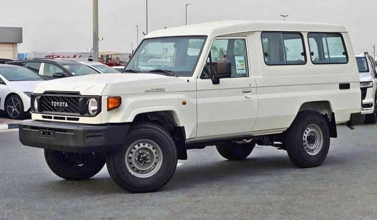 Toyota Land Cruiser 70 LC 78 HARDTOP 4.0L MT LC78 4.2L DIEDEL MT MY2025-1-0