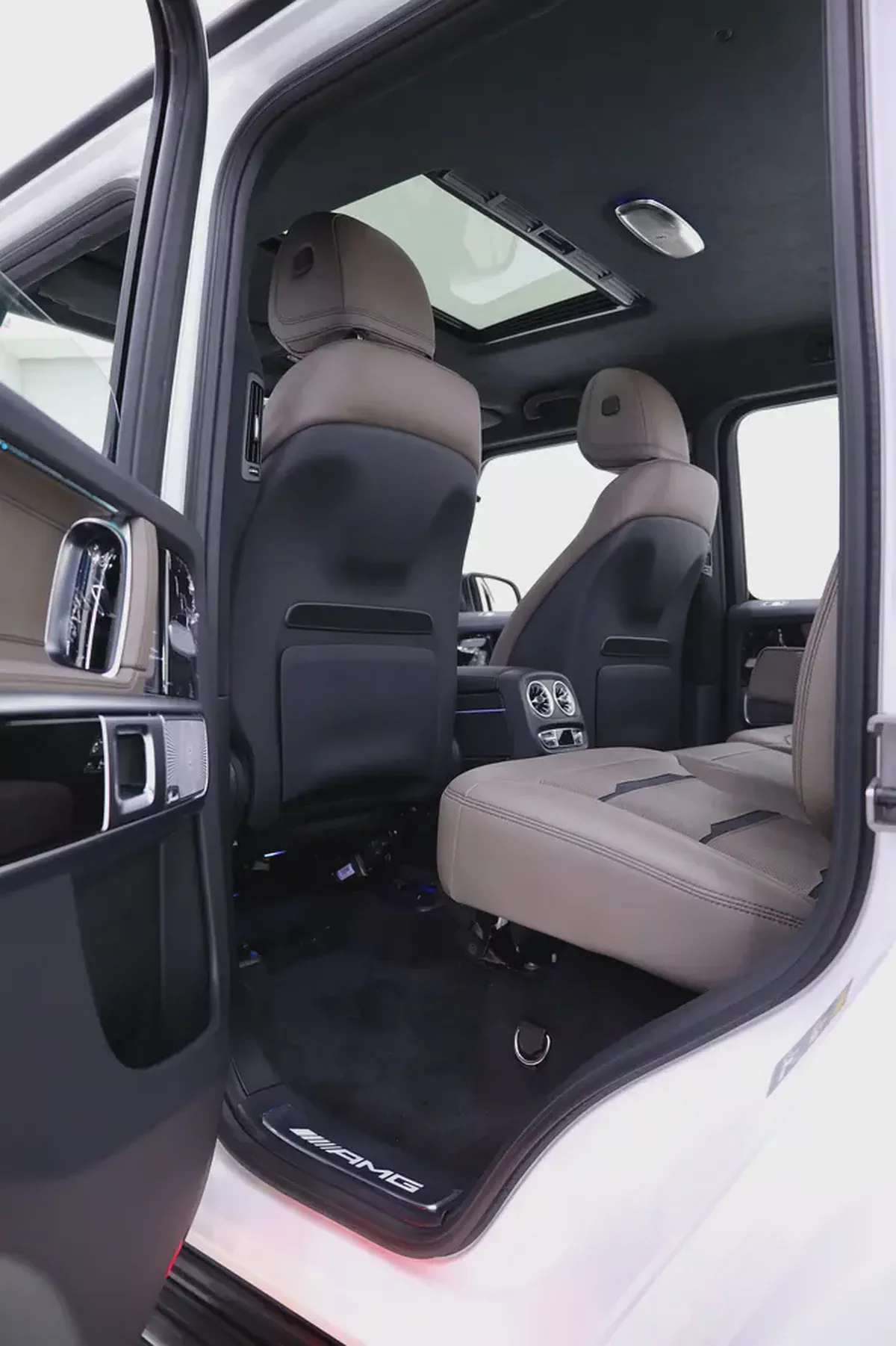 Mercedes benz G63 AMG 2026 DOUBLE NIGHT PACKAGE FULLY LOADED-10-10