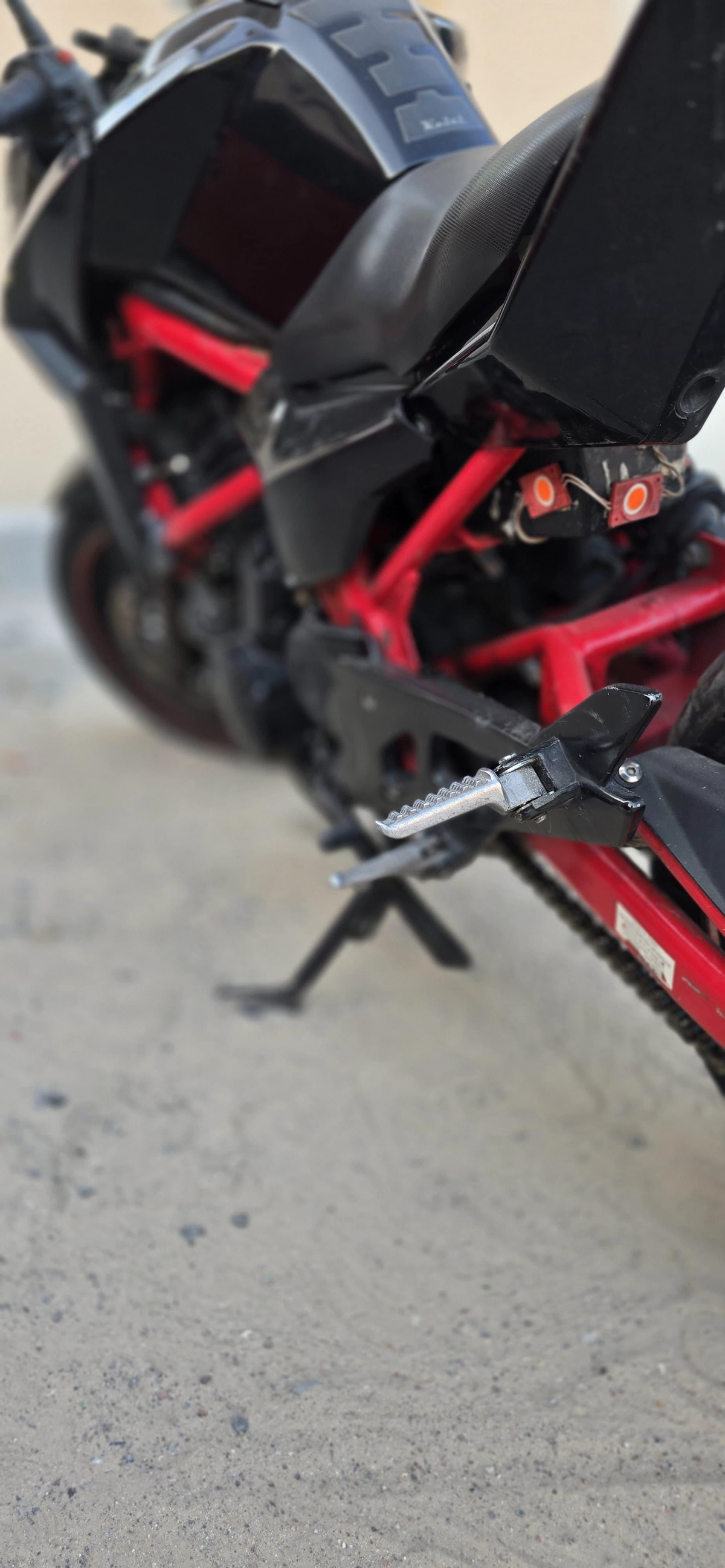 CF Moto 650NK-1-1