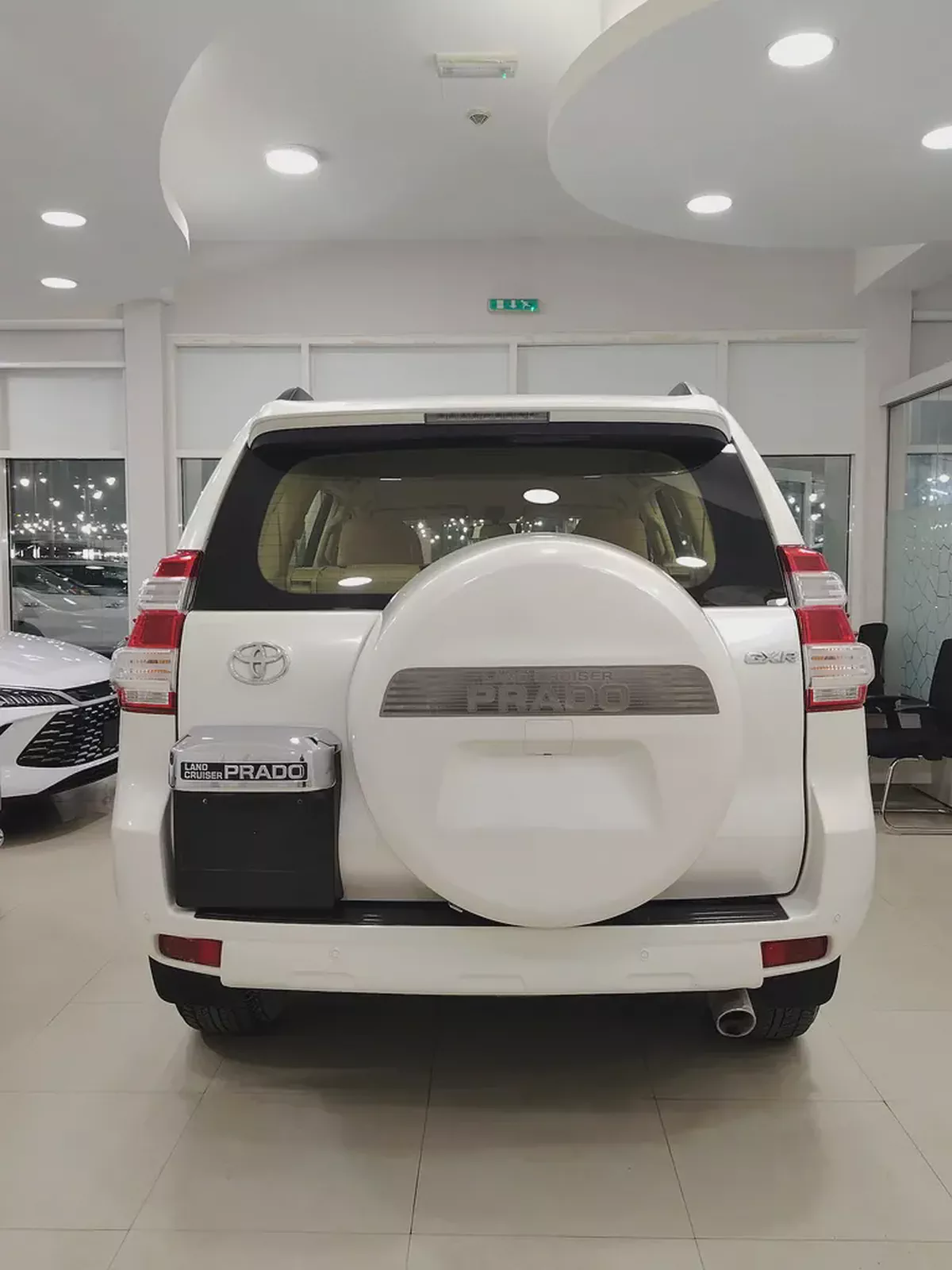Toyota Prado GXR 2015 | GCC Specs | Excellent Condition-4-4