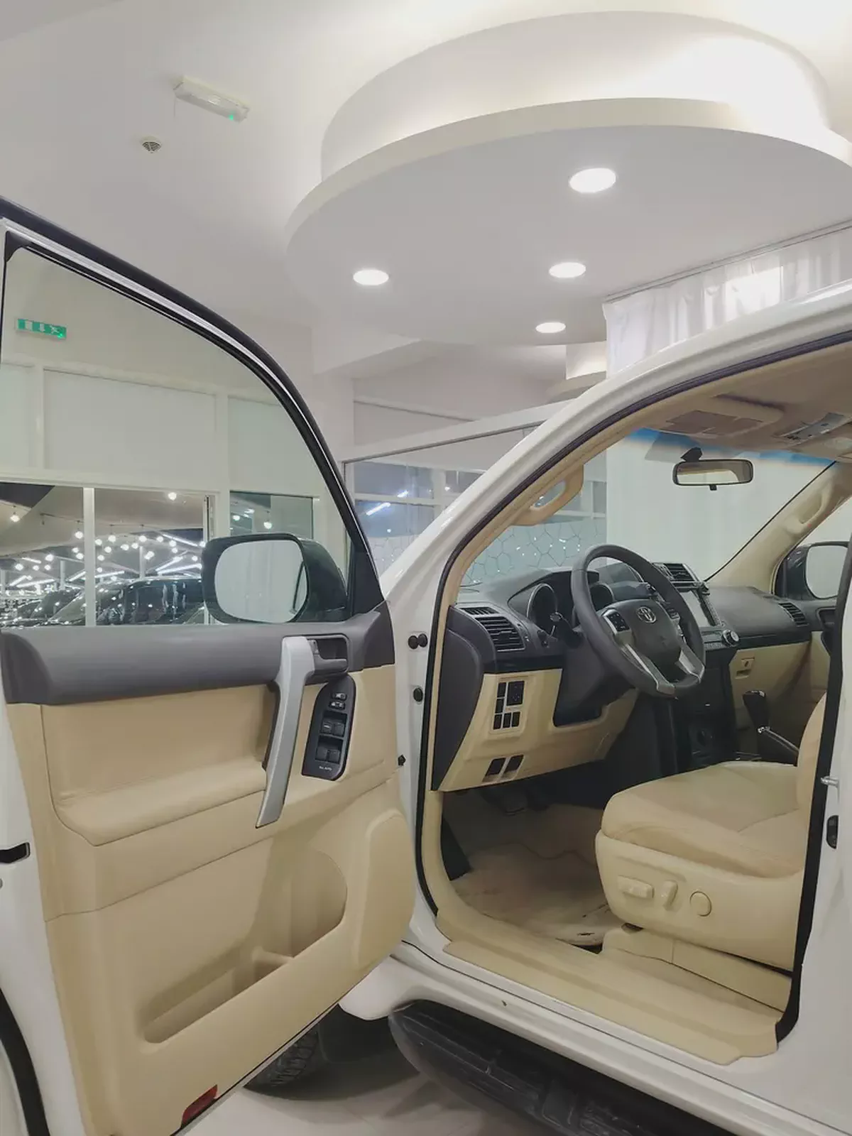 Toyota Prado GXR 2015 | GCC Specs | Excellent Condition-6-6