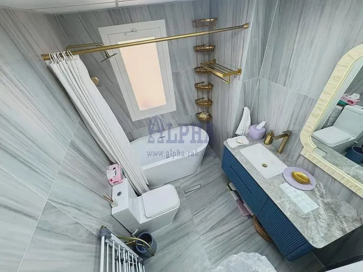 Loft studio with stunning sea view-4-4