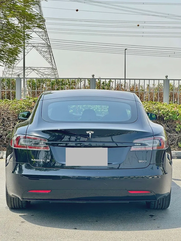Tesla Model S 2017 90D || GCC Specs || agency  Maintained big Price Drop
