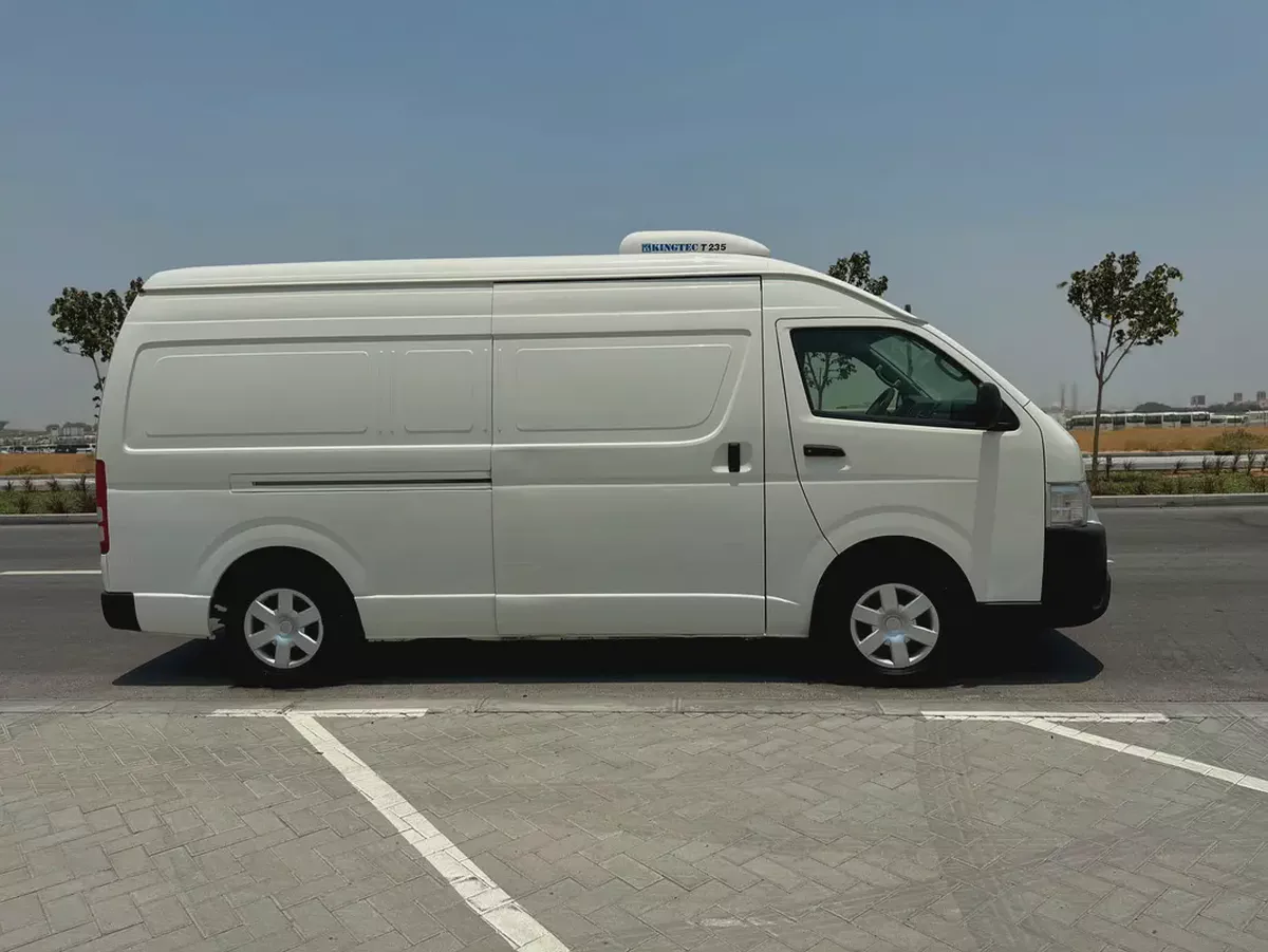 Toyota Hiace GLX 2017 GCC Specs-3-3