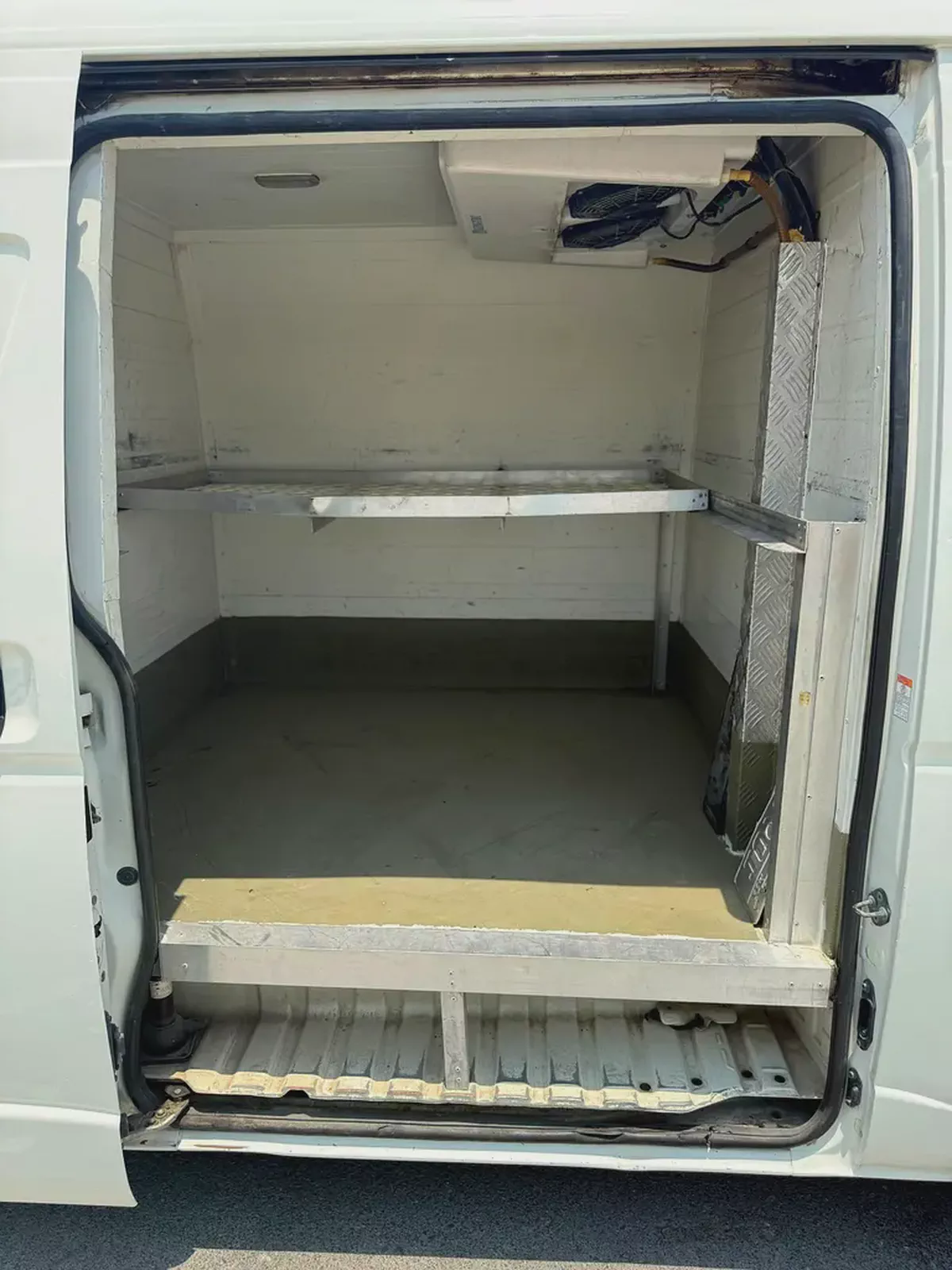 Toyota Hiace GLX 2017 GCC Specs-8-8