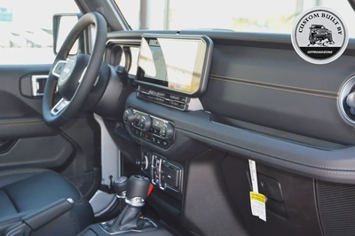 BRAND NEW | DEALER 5 YRS WTY  3 YRS SP | 2026 JEEP WRANGLER 4DR SAHARA BLACK (2.0L)-9