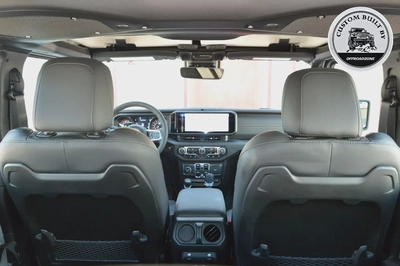 BRAND NEW | DEALER 5 YRS WTY  3 YRS SP | 2026 JEEP WRANGLER 4DR SAHARA BLACK (2.0L)-6