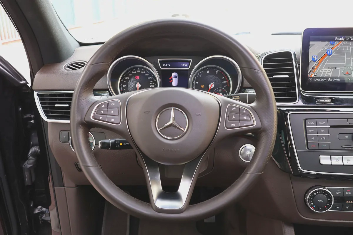 Mercedes-Benz GLE-Class-GLE 400 4Matic- 2018-116000KM-GCC SPECS-EXCELLENT CONDITION-13-13
