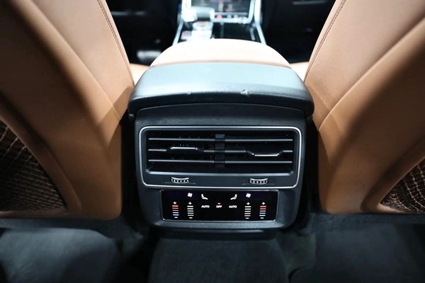 GCC | Audi Q8 55 TFSI quattro | 3,250 AED monthly | Registration