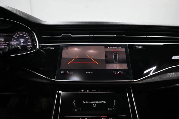 GCC | Audi Q8 55 TFSI quattro | 3,250 AED monthly | Registration