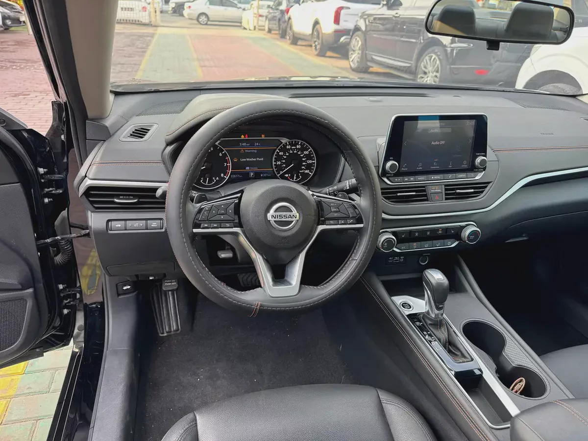 NISSAN ALTIMA SR-6-6