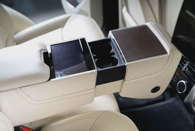 2023-RANGE ROVER VOGUE P530 AUTOBIOGRAPHY-WARRANTY TILL 25.1.2029 OR 150.000KM-FSH WITH AL TAYER-17