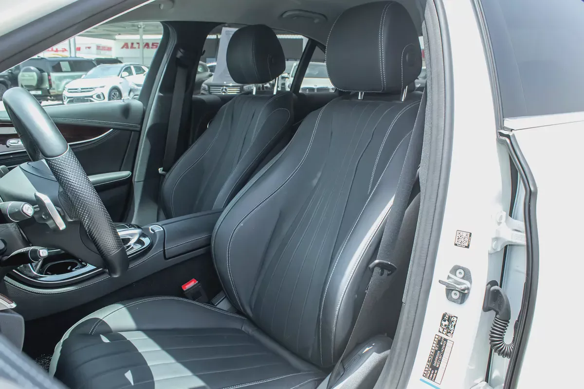 2017 - E400 - IMMACULATE CONDITION - ONLY 16,000 KM DONE-15-15
