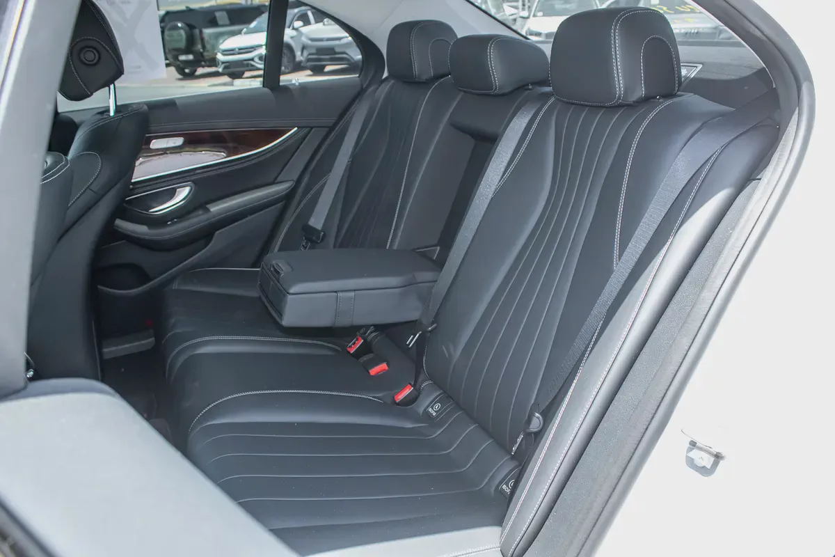 2017 - E400 - IMMACULATE CONDITION - ONLY 16,000 KM DONE-19-19