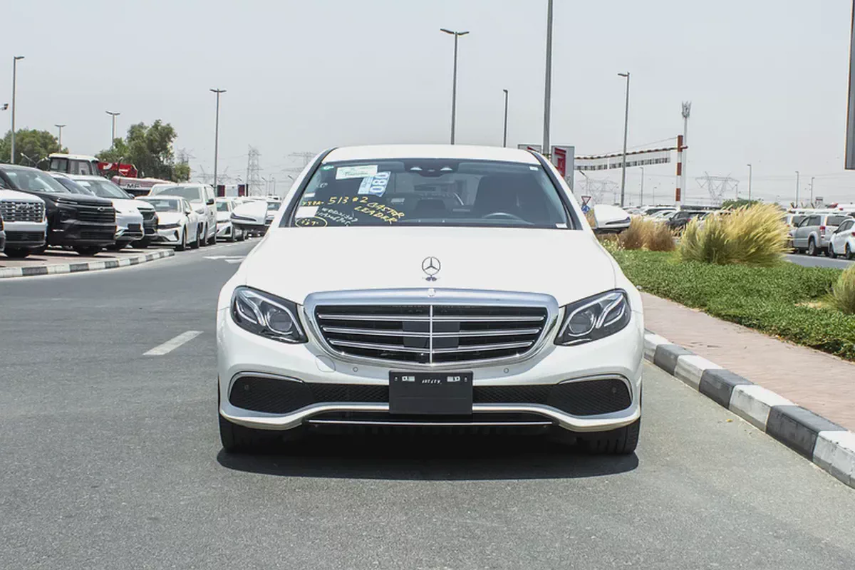 2017 - E400 - IMMACULATE CONDITION - ONLY 16,000 KM DONE-1-1