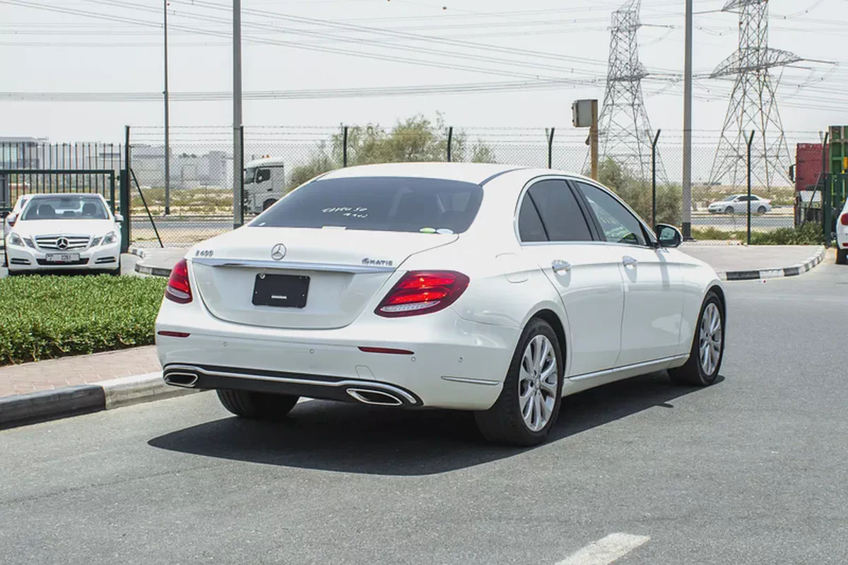 2017 - E400 - IMMACULATE CONDITION - ONLY 16,000 KM DONE-7-7