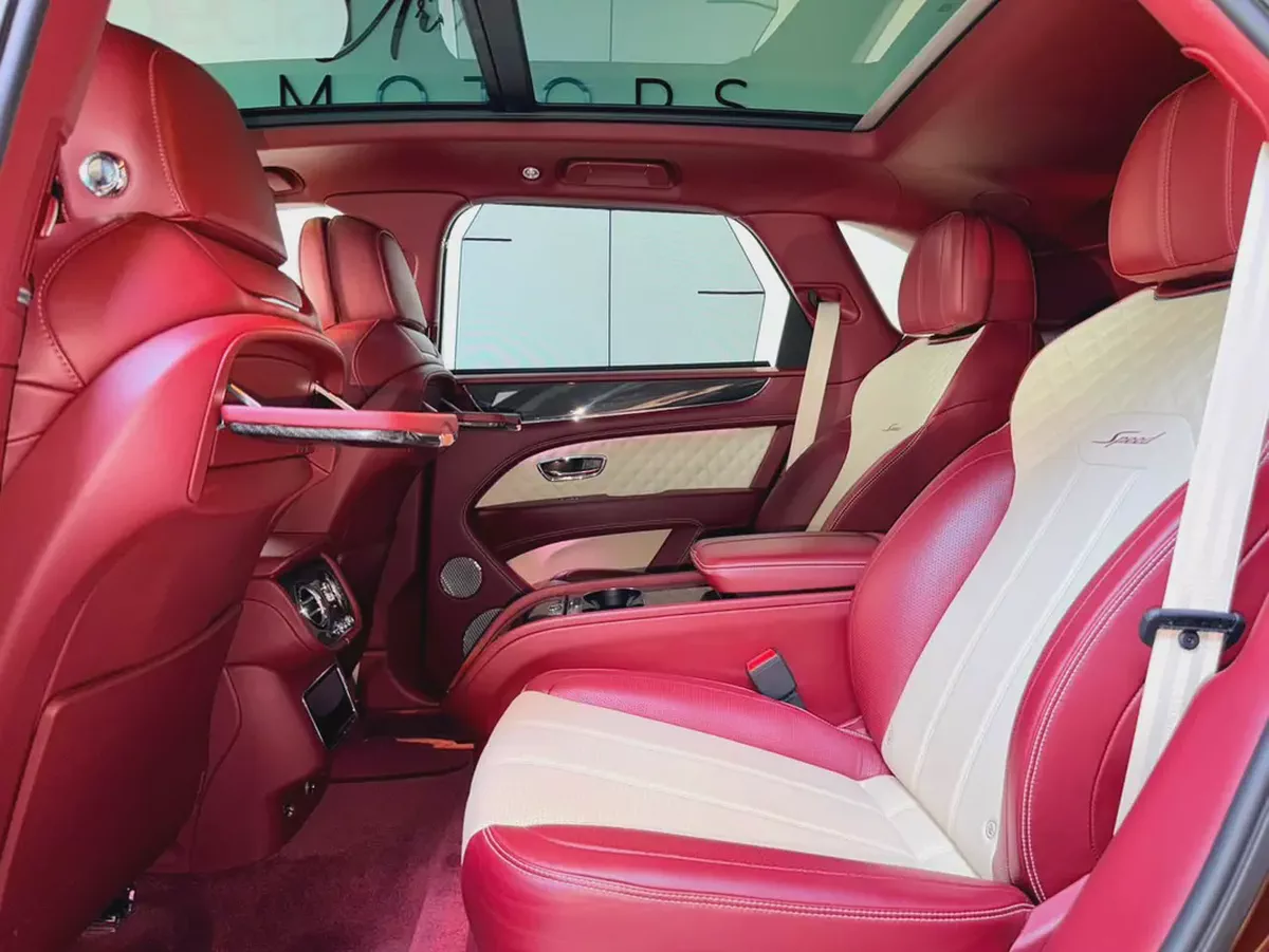 Bentley Bentayga W12 Speed / 2021 / GCC Specs / Warranty  Service until July 2027-12-12