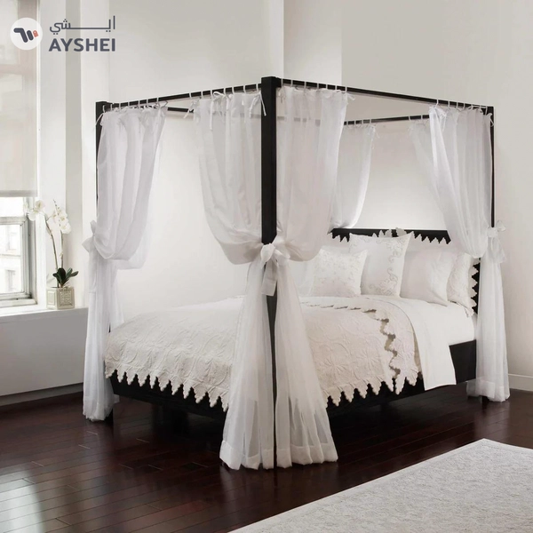 Poster Bed, Regal with Sheer Curtain