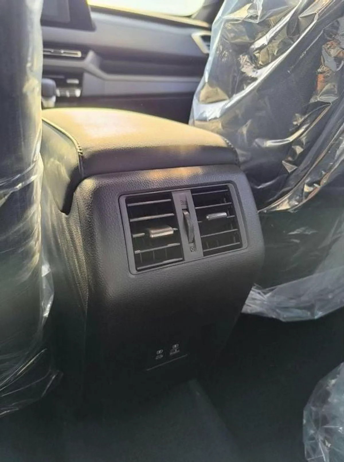 Mitsubishi Xforce H LINE Mitsubishi XFORCE H-LINE 1.5L SUV FWD 5Doors-16-0