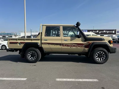 Toyota Land Cruiser Pick Up-12
