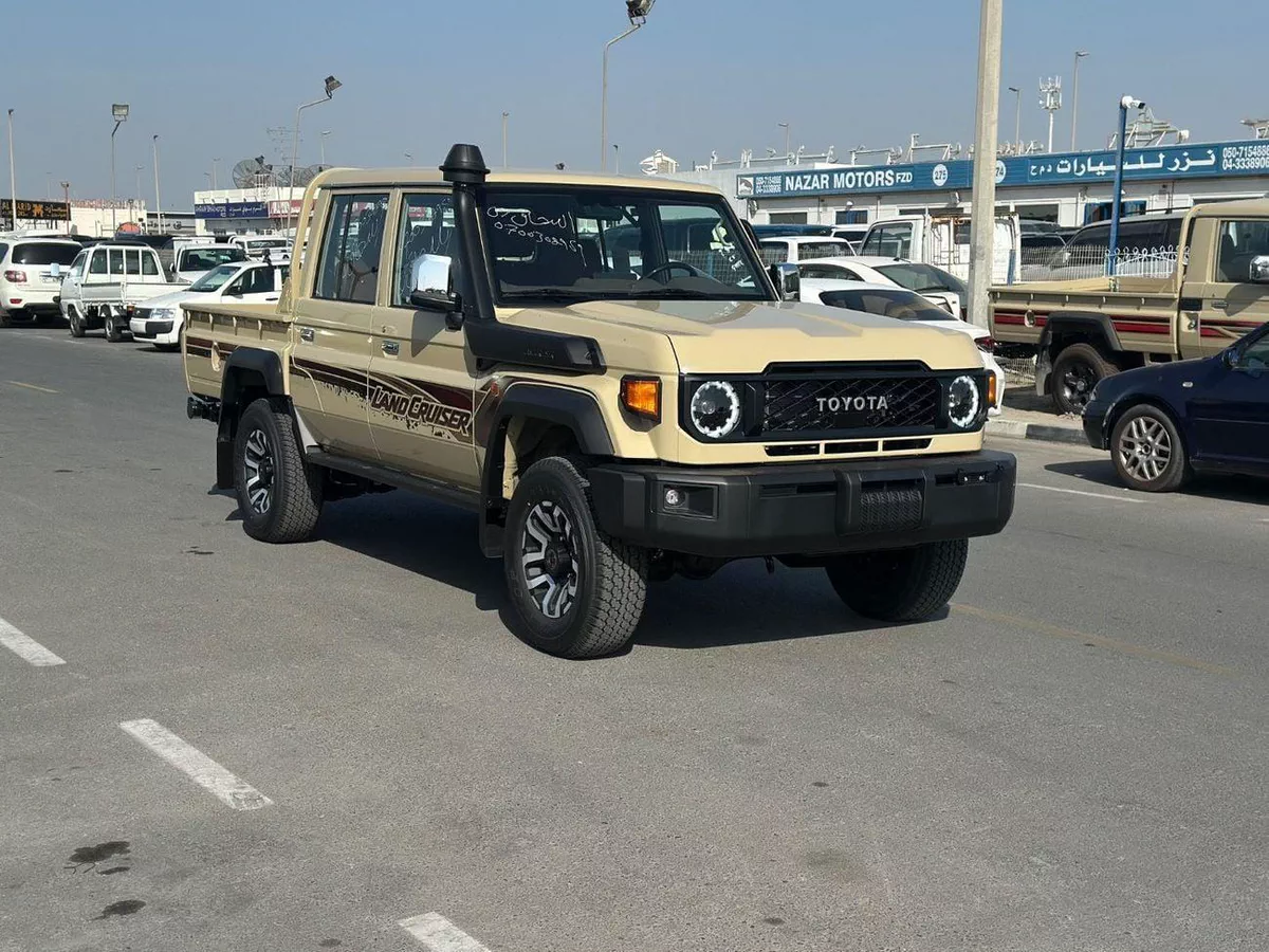 Toyota Land Cruiser Pick Up-2-0